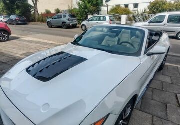 Ford Mustang 99.000 km 20.500 &euro; Kerpen 50171