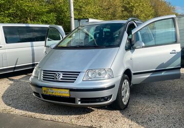 VW Sharan 240.000 km 2.800 &euro; Bonn 53227