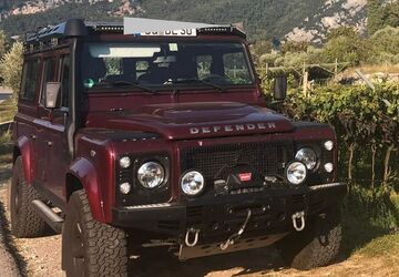 Land Rover Defender 129.000 km 46.700 &euro; Bonn 53177