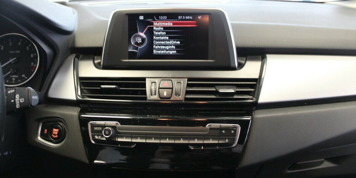 BMW 218 Active Tourer Aut. Advantage 78.050 km 13.980 &euro; Euskirchen 53881