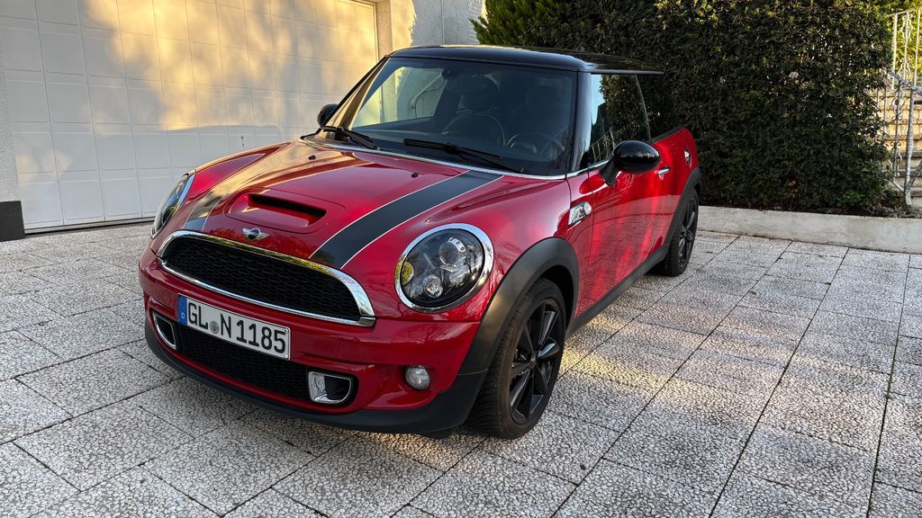 Mini Cooper S 114.500 km 9.450 &euro; Kerpen Türnich 50169