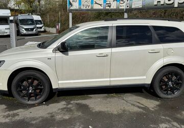 Fiat Freemont 88.800 km 9.999 &euro; Königswinter-Thomasberg 53639