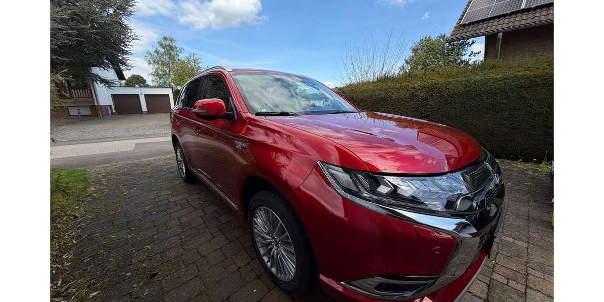 Mitsubishi Outlander 29.900 km 24.900 &euro; Mayschoß 53508