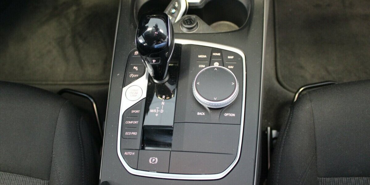 BMW 118 118i Aut. Advantage 71.445 km 19.980 &euro; Euskirchen 53881