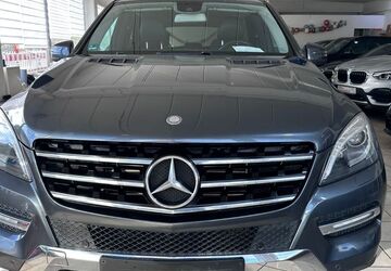 Mercedes-Benz ML 250 165.000 km 17.900 &euro; Bonn 53119