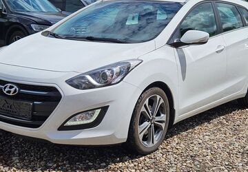 Hyundai i30 94.600 km 10.900 &euro; Bonn 53179