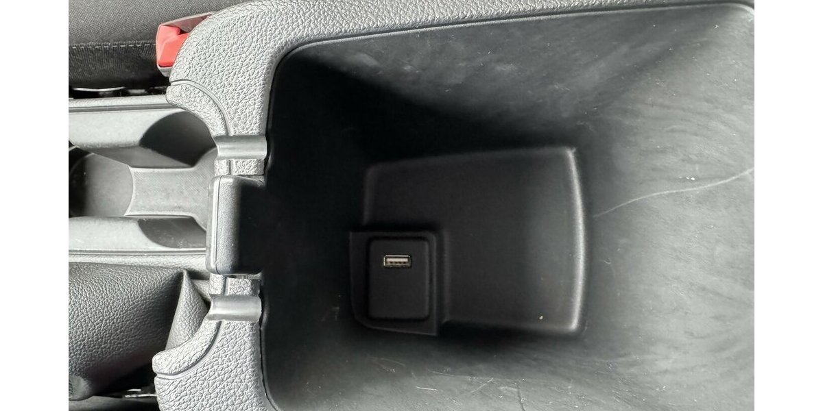 Opel Astra Klima Navi Temp CarPlay GARANTIE 28.000 km 28.000 km 14.900 &euro; Erftstadt 50374