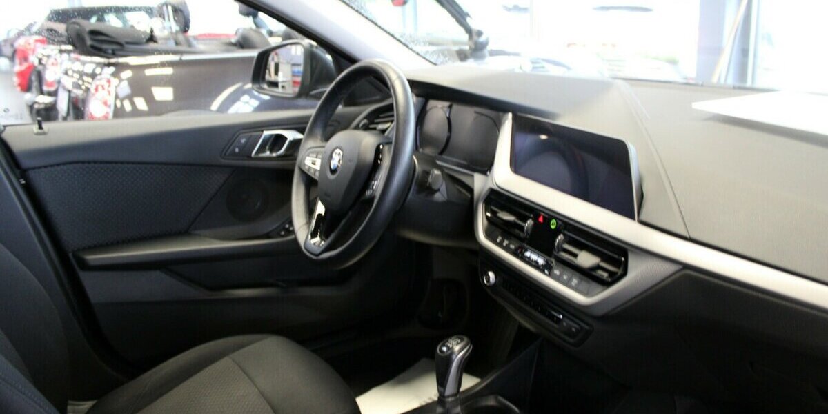 BMW 118 118i Advantage 42.654 km 17.980 &euro; Euskirchen 53881