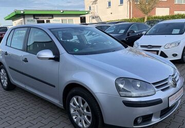 VW Golf 142.000 km 4.900 &euro; Rheinbach 53359