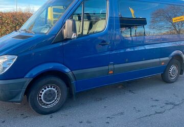 Mercedes-Benz Sprinter 348.000 km 11.990 &euro; Düren 52349