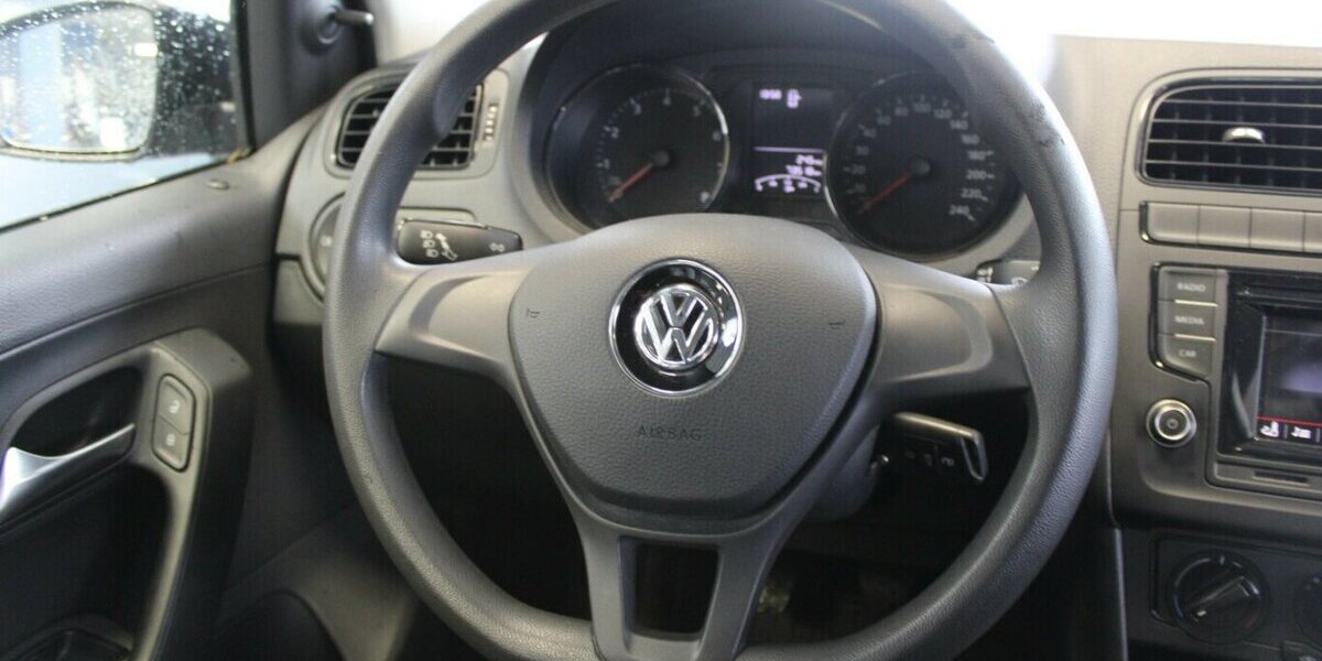 VW Polo 1.0 Klima - 1.Hand- 8fach bereift 73.518 km 7.980 &euro; Euskirchen 53881