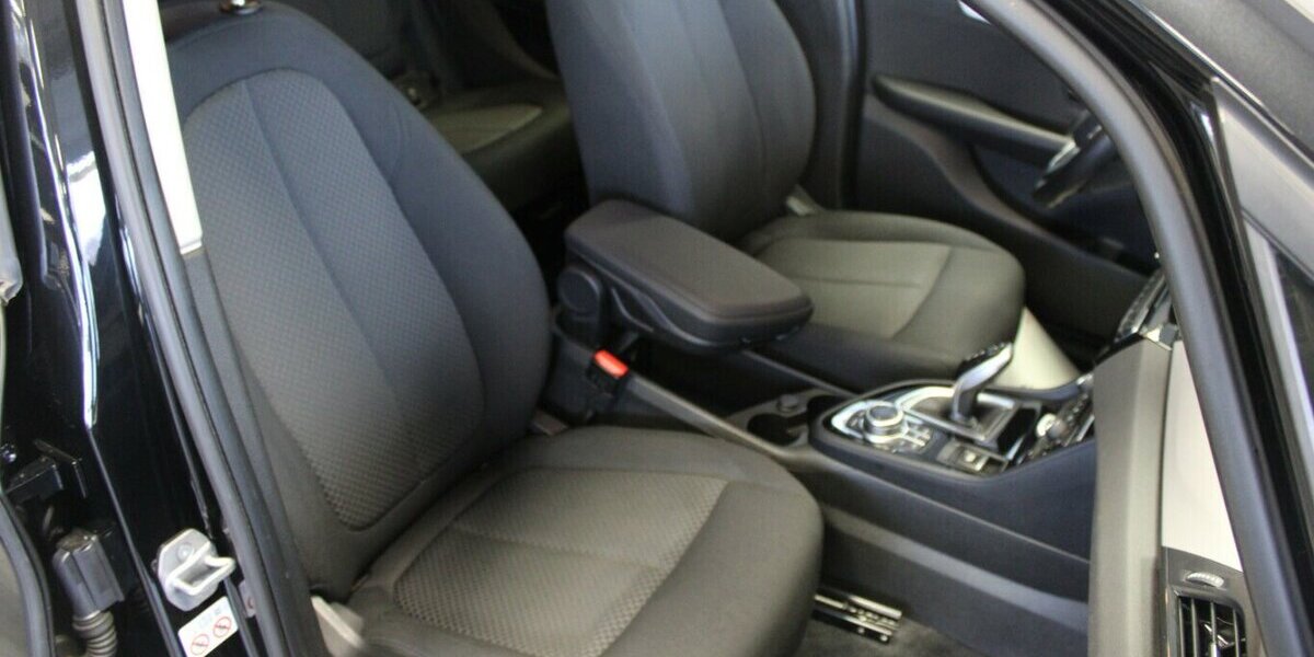 BMW 220 220i Gran Tourer Aut. Advantage - 1.HAND - 24.650 km 26.980 &euro; Euskirchen 53881