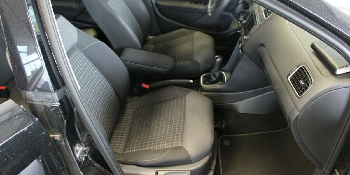 VW Polo 1.0 Comfortline - 1.HAND - 63.370 km 10.980 &euro; Euskirchen 53881