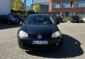 VW Golf 199.200 km 4.600 &euro; Bonn 53123