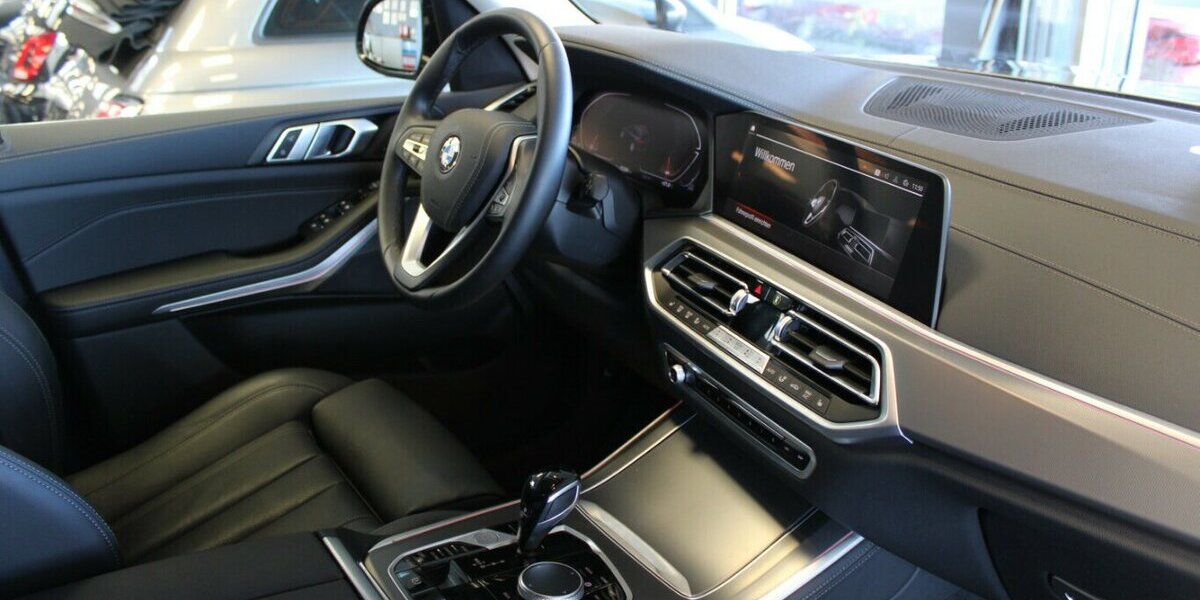 BMW X5 xDrive30d xLine 31.240 km 51.480 &euro; Euskirchen 53881