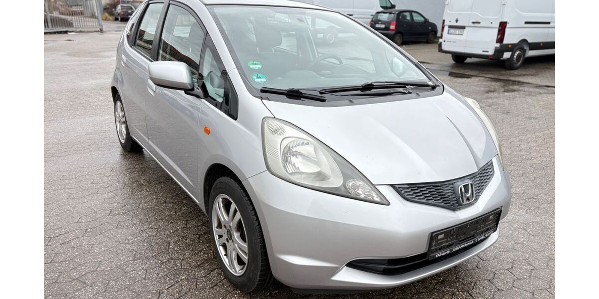 Honda Jazz 204.300 km 1.650 &euro; Bornheim 53332