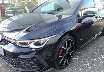 VW Golf 64.800 km 27.689 &euro; Königswinter 53639