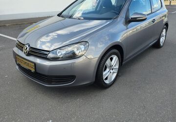 VW Golf 210.940 km 3.799 &euro; BONN 53227