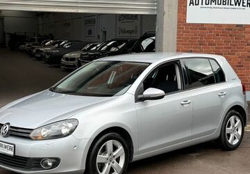 VW Golf 116.850 km 8.999 &euro; Düren 52353