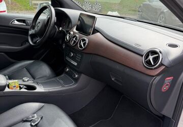 Mercedes-Benz 220 194.000 km 11.500 &euro; Düren 52355