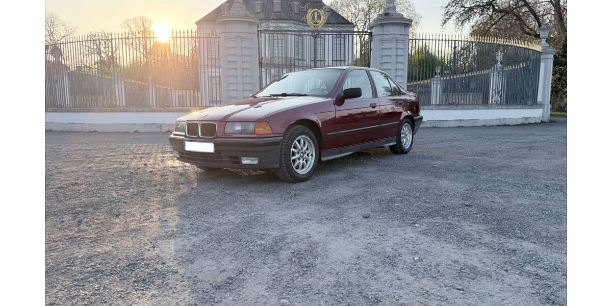 BMW 316 139.892 km 4.950 &euro; Wesseling 50389