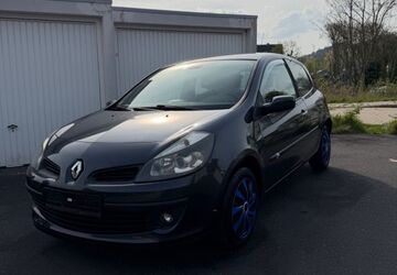 Renault Clio 163.976 km 1.999 &euro; Nideggen 52385