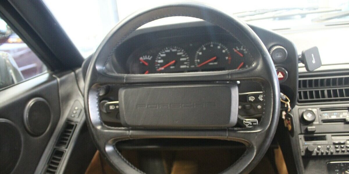 Porsche 928 GT - OLDTIMER - Schiebedach - Klima - 122.303 km 46.980 &euro; Euskirchen 53881