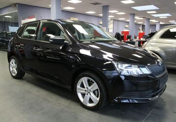 Skoda Fabia 84.870 km 7.480 &euro; Euskirchen 53881