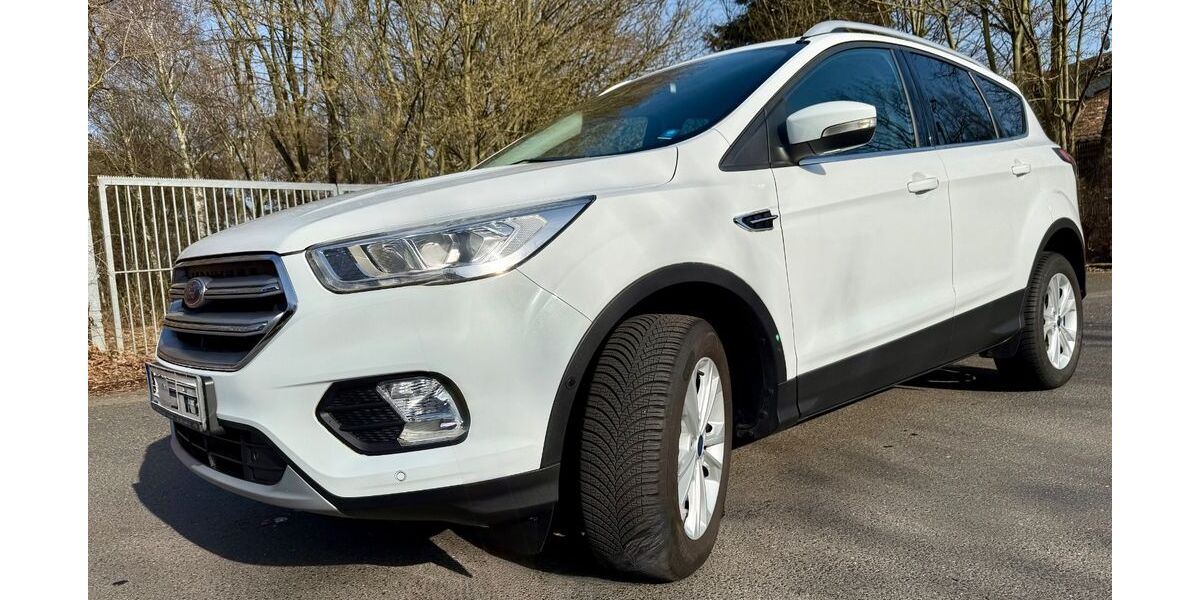 Ford Kuga 34.360 km 12.990 &euro; Niederkassel 53859