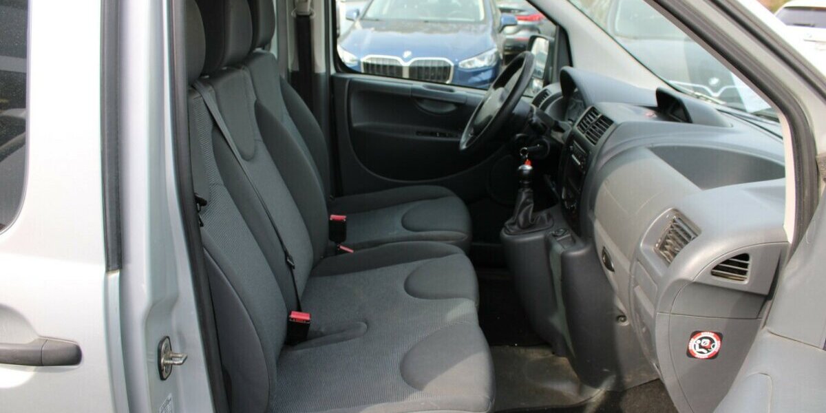 Peugeot Expert Tepee Access Hdi 125 - 9-Sitzer - 155.708 km 12.980 &euro; Euskirchen 53881