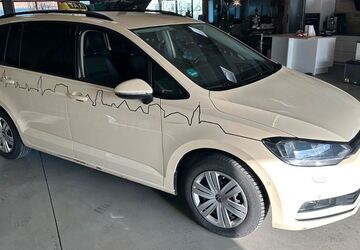 VW Touran 282.180 km 9.980 &euro; Euskirchen 53879