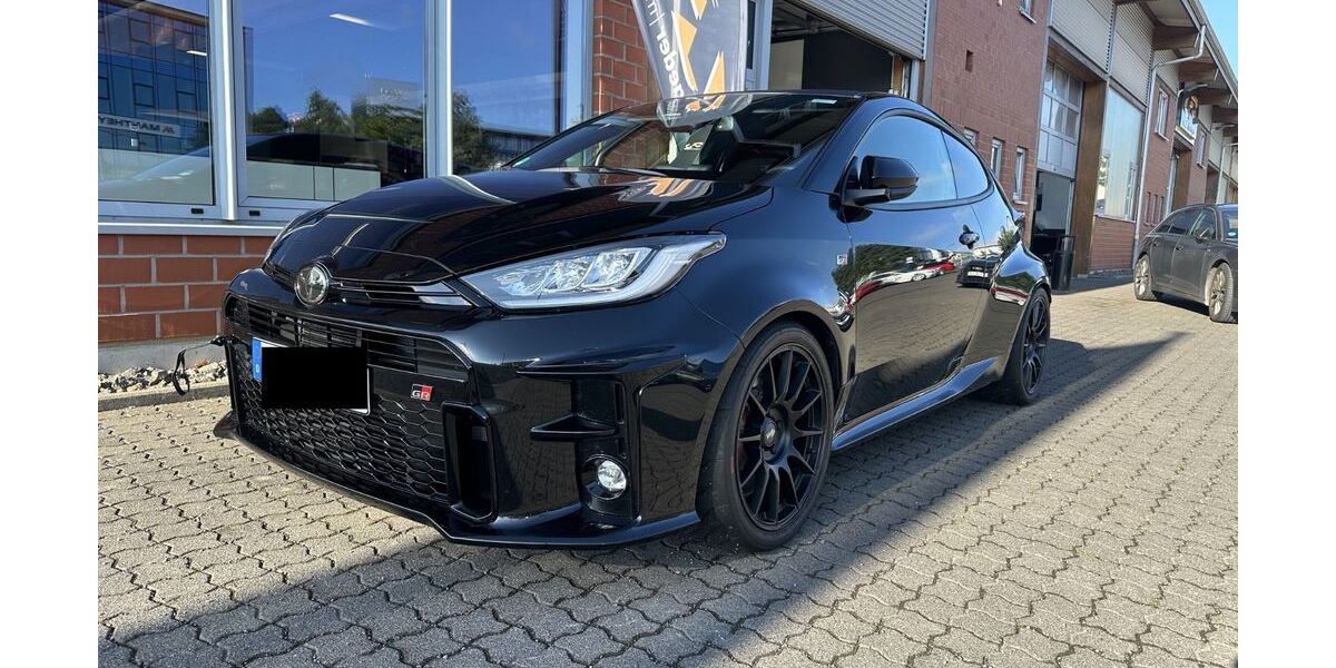 Toyota Yaris 12.000 km 59.000 &euro; Bonn 53229