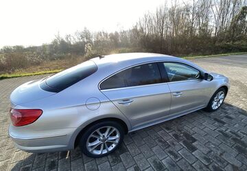 VW Passat 92.500 km 8.300 &euro; Niederkassel 53859
