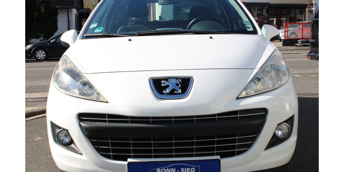 Peugeot 207 92.000 km 3.850 &euro; Bonn 53179