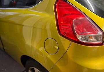 Ford Fiesta 176.000 km 2.900 &euro; Euskirchen 53878