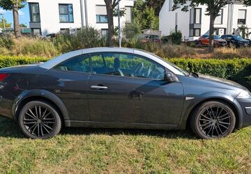 Renault Megane 127.500 km 3.990 &euro; Königswinter 53639