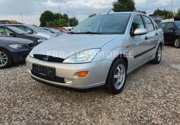 Ford Focus 240.000 km 2.199 &euro; BONN 53227