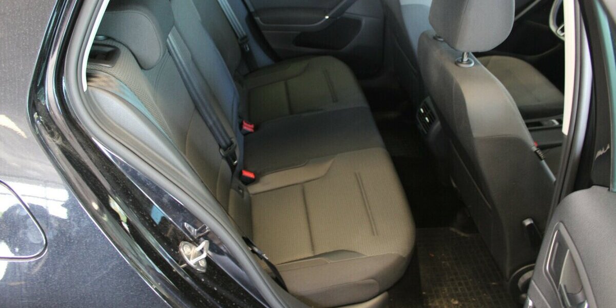 VW e-Golf 51.670 km 13.980 &euro; Euskirchen 53881