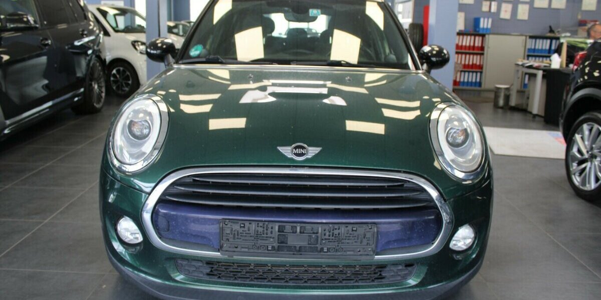 Mini Cooper 5-Türig 105.296 km 10.780 &euro; Euskirchen 53881
