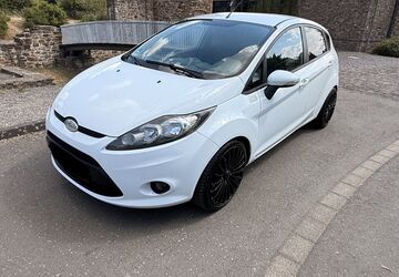 Ford Fiesta 132.200 km 4.500 &euro; Euskirchen 53879