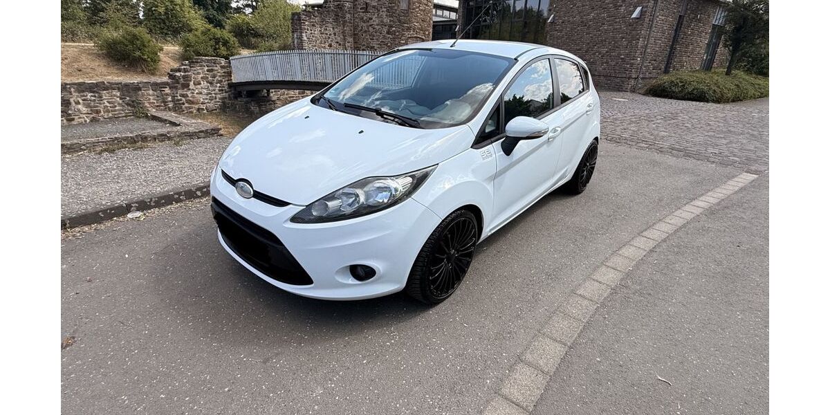 Ford Fiesta 132.200 km 4.500 &euro; Euskirchen 53879