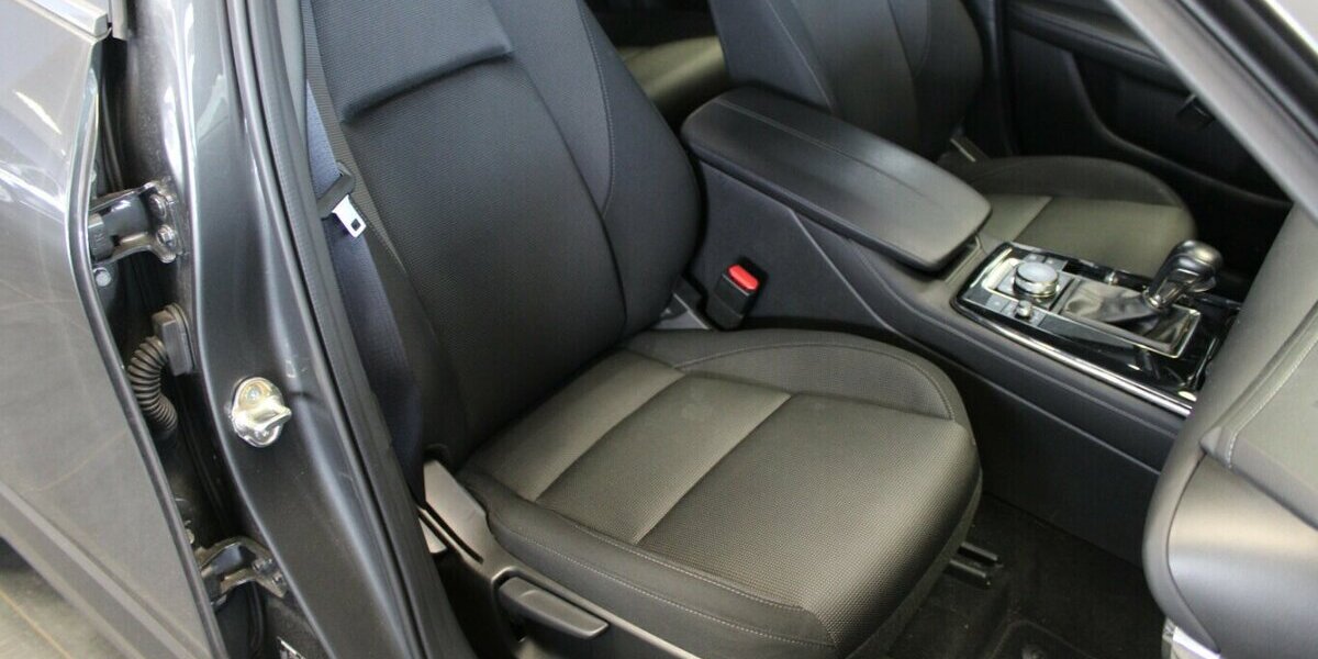 Mazda CX-30 e-SKYACTIV - Drive EXCLUSIVE-LINE 37.610 km 22.980 &euro; Euskirchen 53881