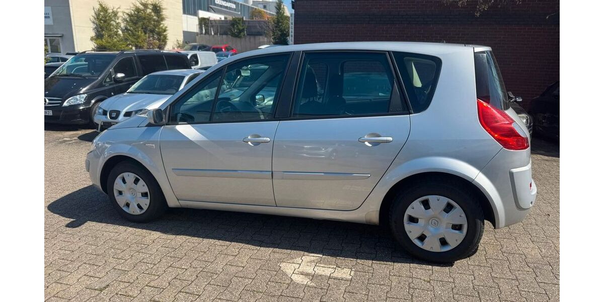 Renault Scenic 68.265 km 5.999 &euro; Bonn 53227