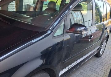 VW Touran 212.084 km 3.999 &euro; Meckenheim 53340