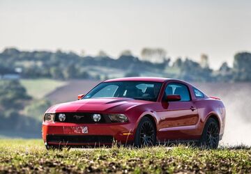 Ford Mustang 85.000 km 20.999 &euro; Königswinter 53639