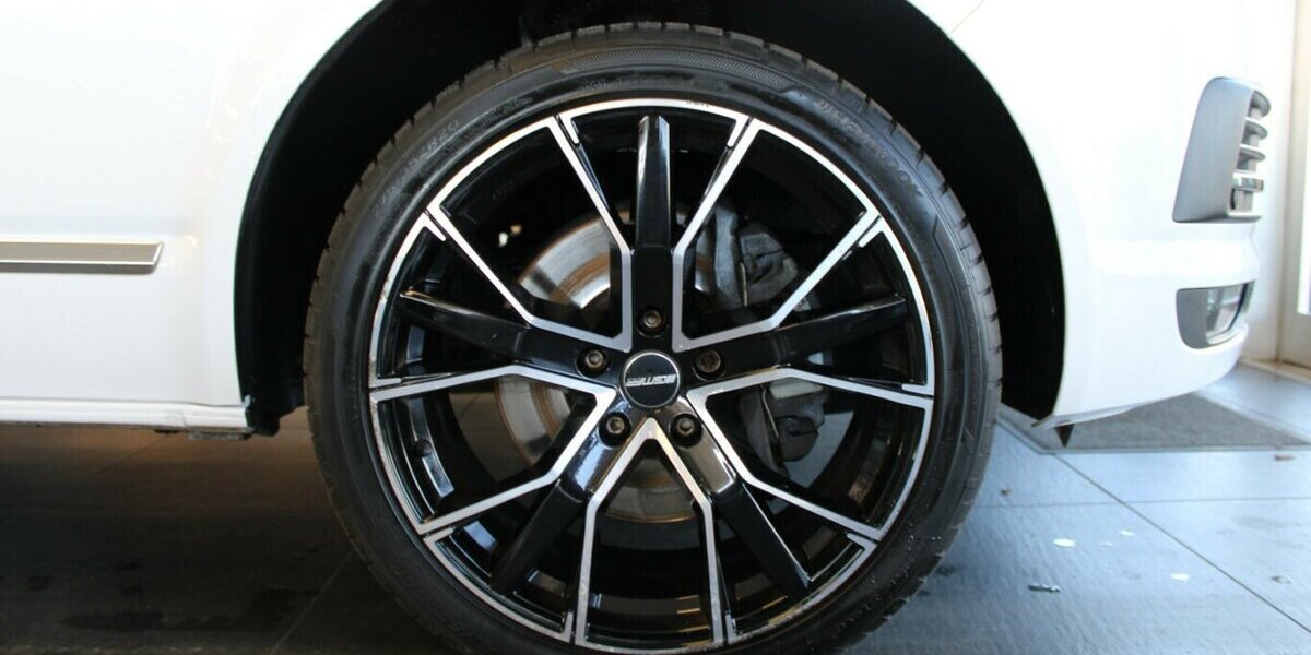 VW T6 Multivan 2.0 TDI DSG Highline - 7-Sitzer - 106.893 km 36.980 &euro; Euskirchen 53881