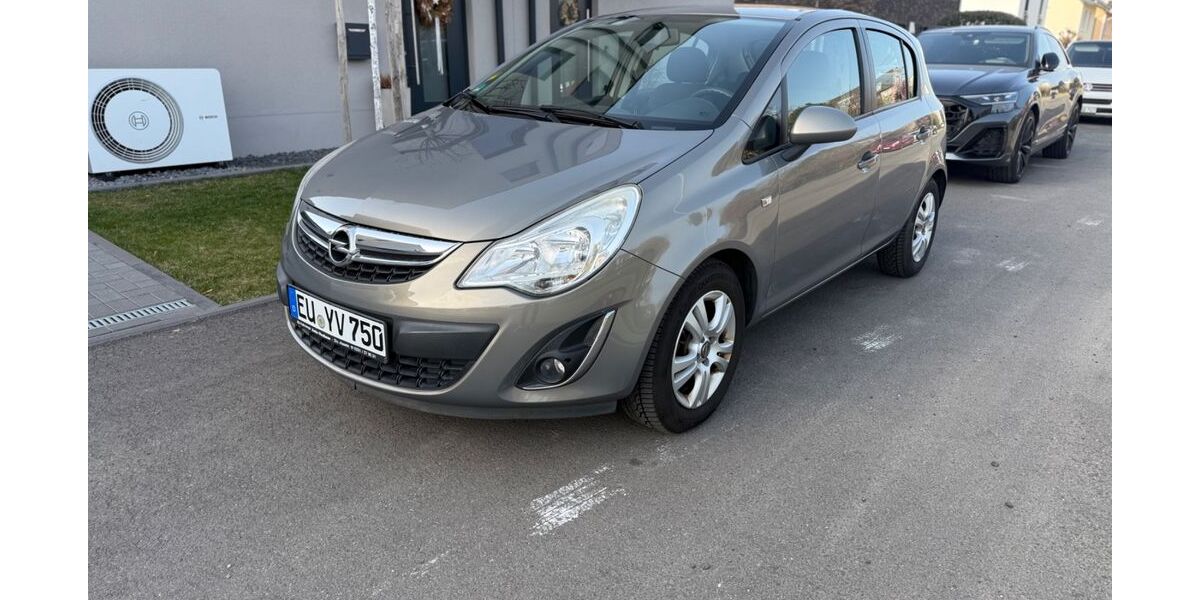 Opel Corsa 91.266 km 4.699 &euro; Euskirchen 53881