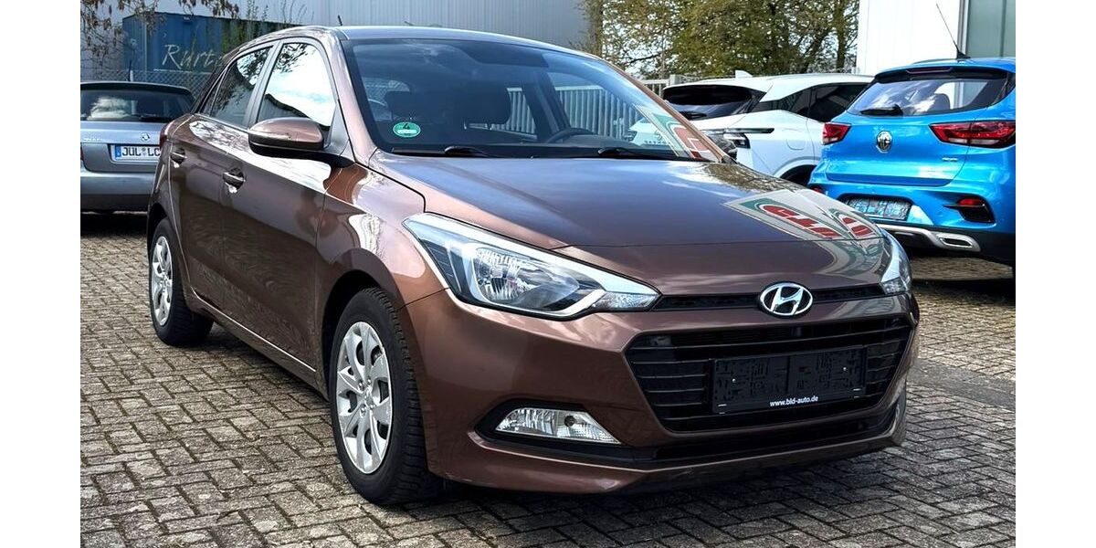 Hyundai i20 93.274 km 7.990 &euro; Düren 52349