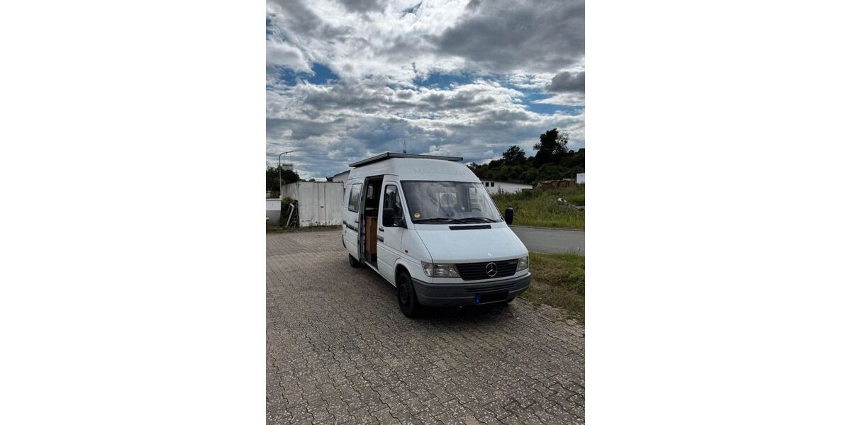 Mercedes-Benz Sprinter 195.900 km 6.800 &euro; Bonn 53111