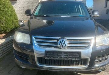 VW Touareg 239.000 km 5.950 &euro; Euskirchen 53879